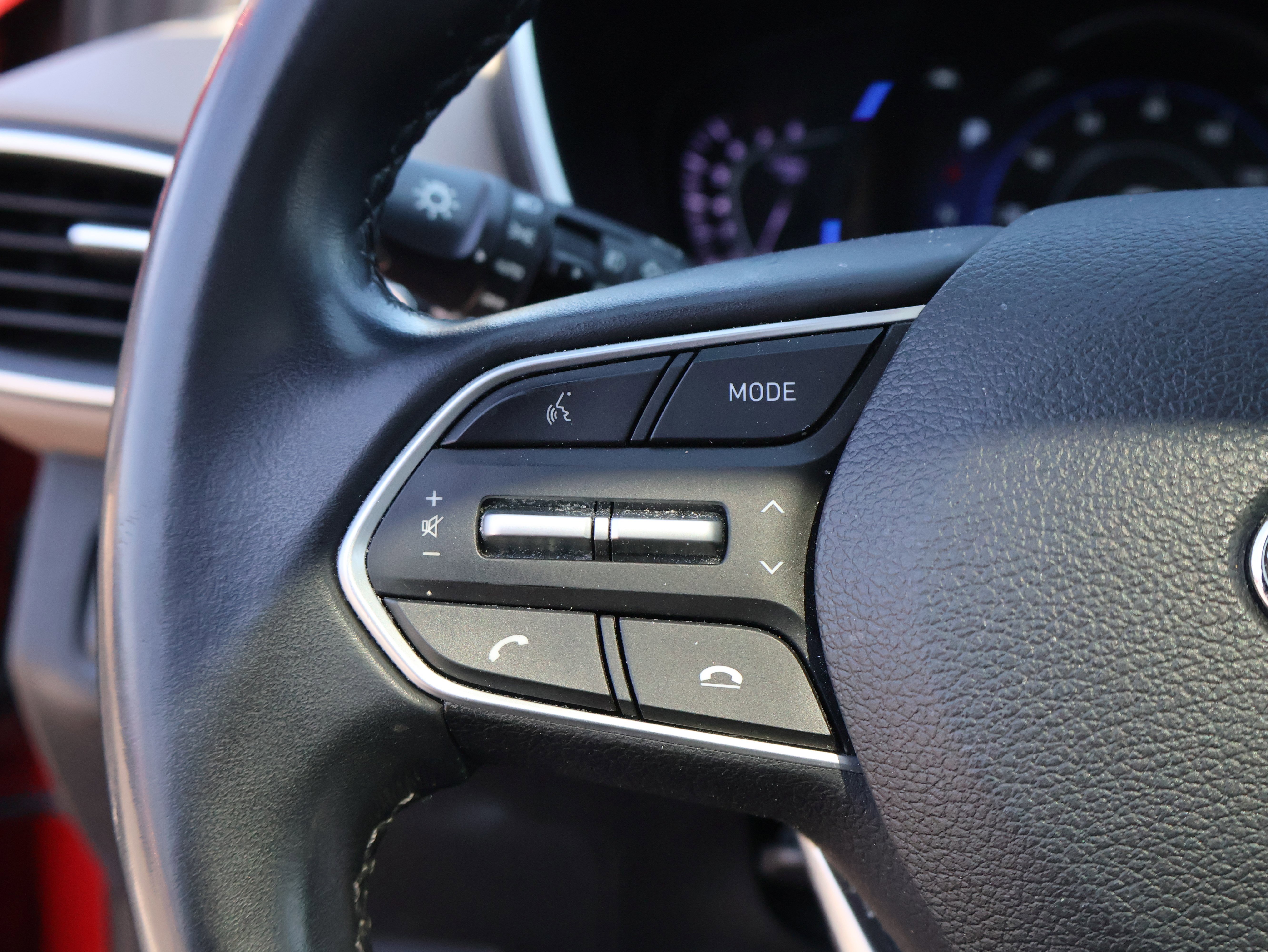 Used 2020 Hyundai Santa Fe SEL image 39