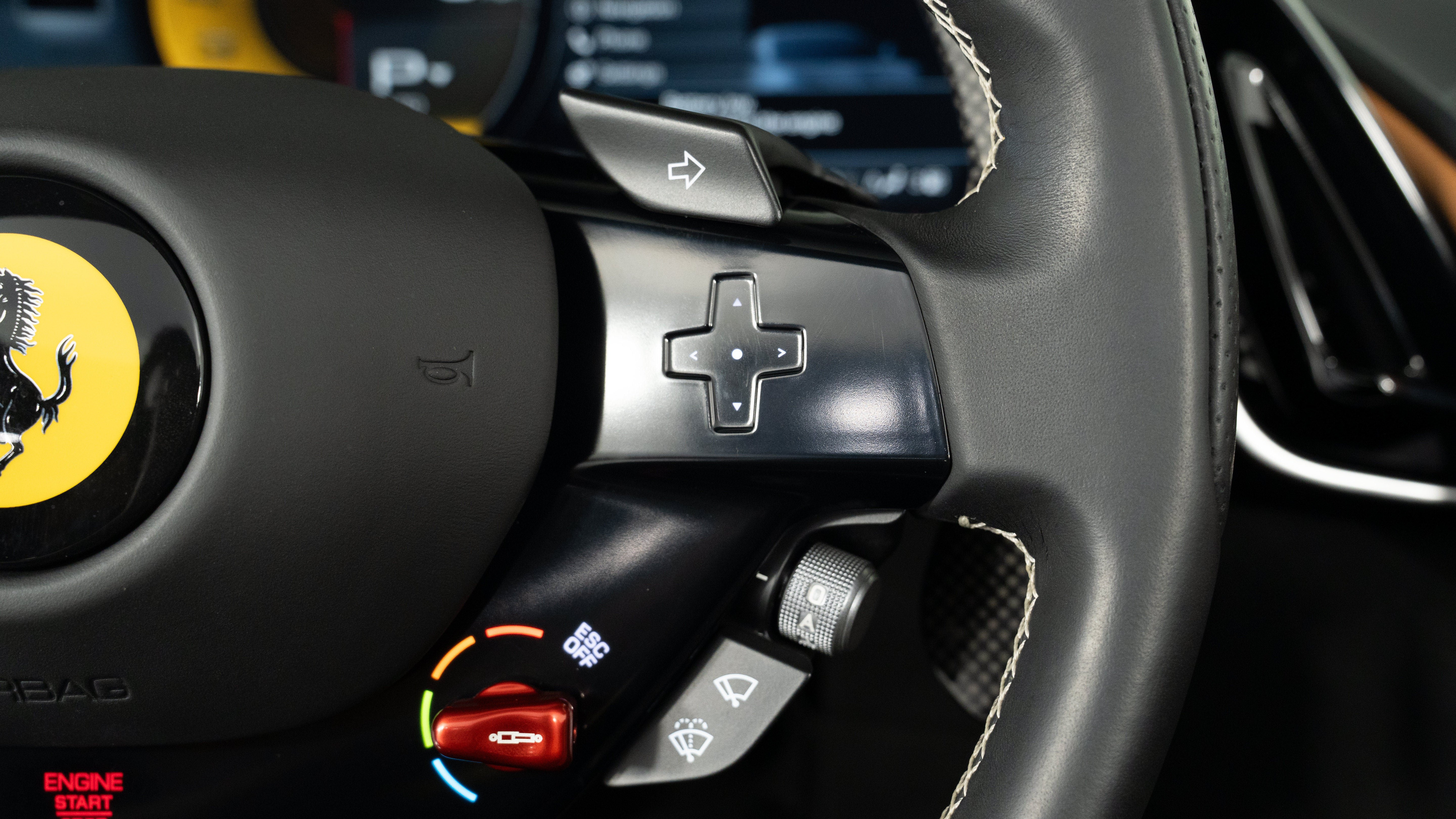 Certified 2025 Ferrari Roma Spider RWD image 25