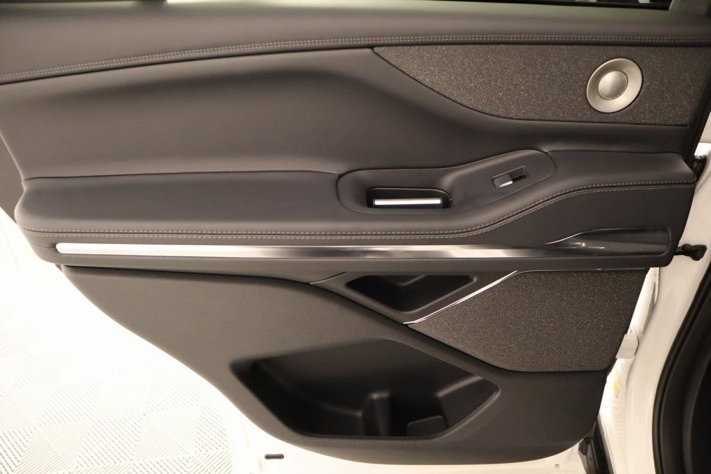 New 2025 Lincoln Navigator Reserve w/ Jet Appearance Package image 19