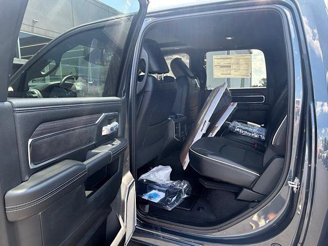 New 2025 RAM 2500 Laramie image 10