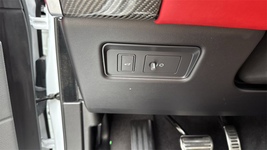 Used 2021 Land Rover Range Rover Sport SVR image 57