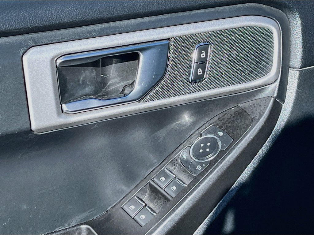 Used 2022 Ford Explorer 2WD image 17