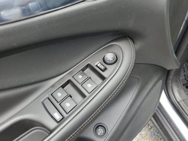 Used 2019 Buick Envision Essence FWD image 19