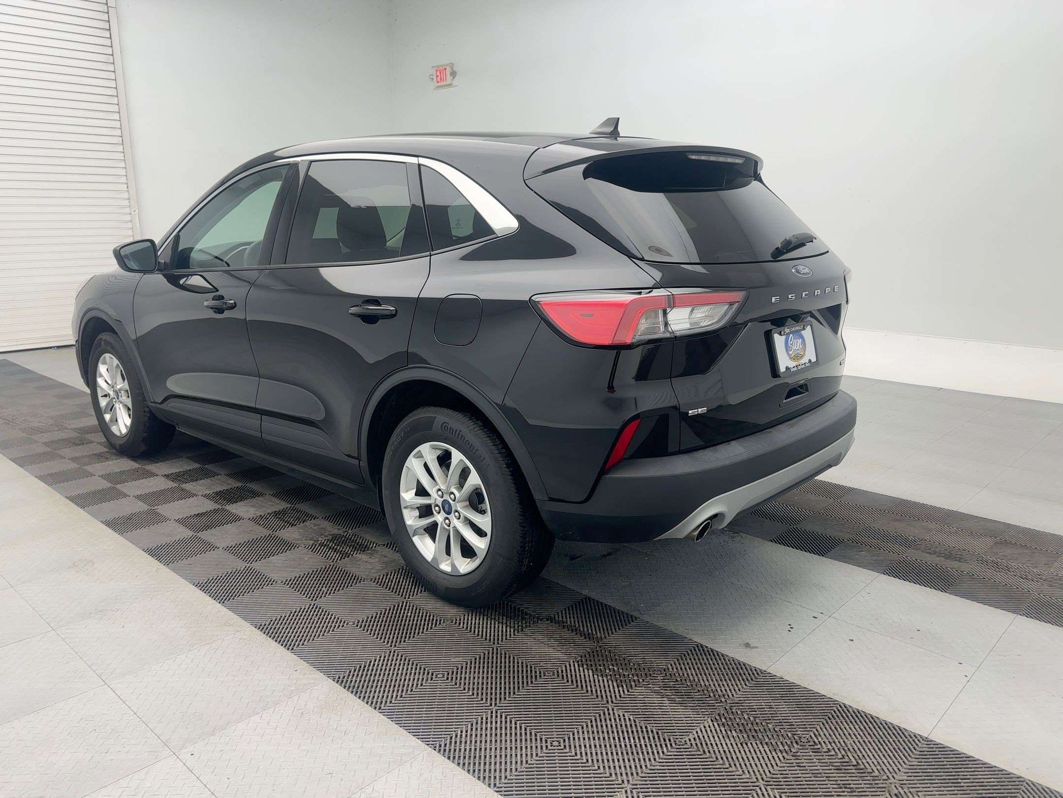 Used 2022 Ford Escape SE w/ Convenience Package image 3