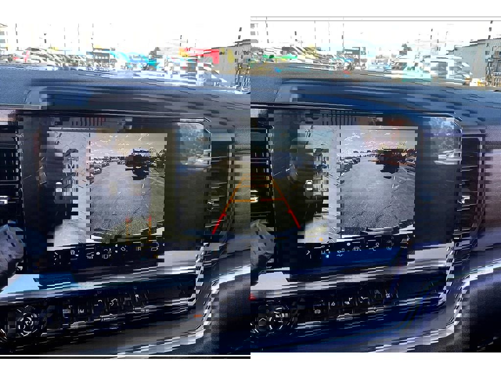 Used 2024 Chevrolet Silverado 3500 High Country w/ High Country Premium Package image 22