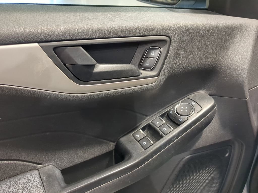 Used 2022 Ford Escape SE w/ Convenience Package image 13