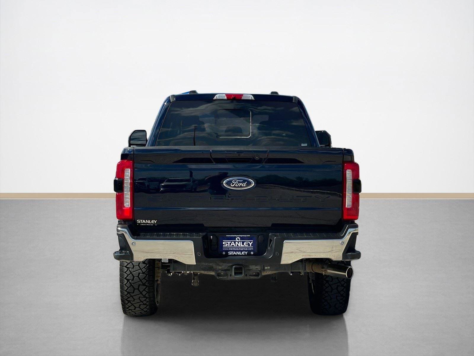 Used 2025 Ford F250 Lariat w/ Chrome Package image 6