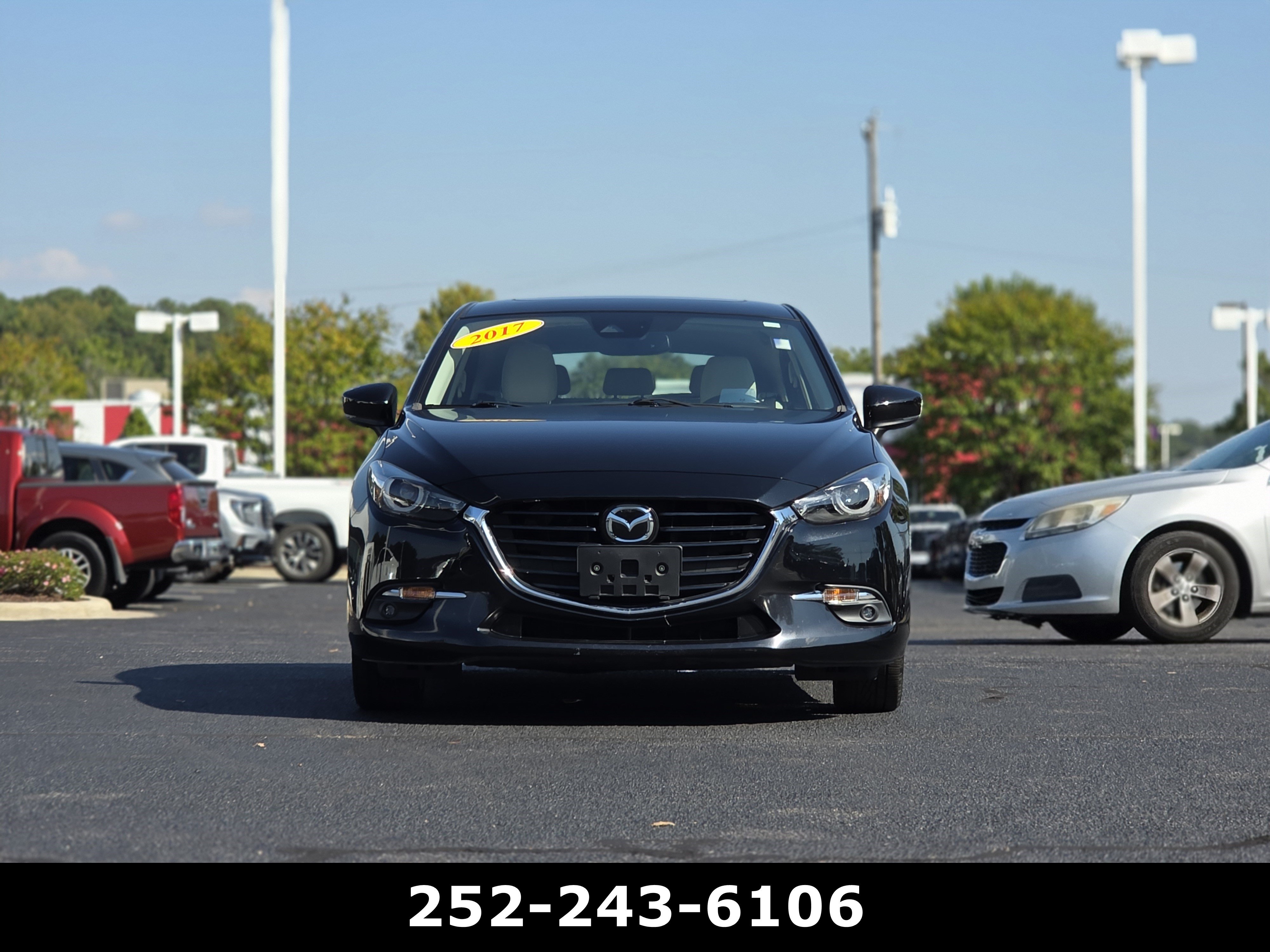 Used 2017 MAZDA MAZDA3 Grand Touring w/ Premium Equipment Package FWD image 2