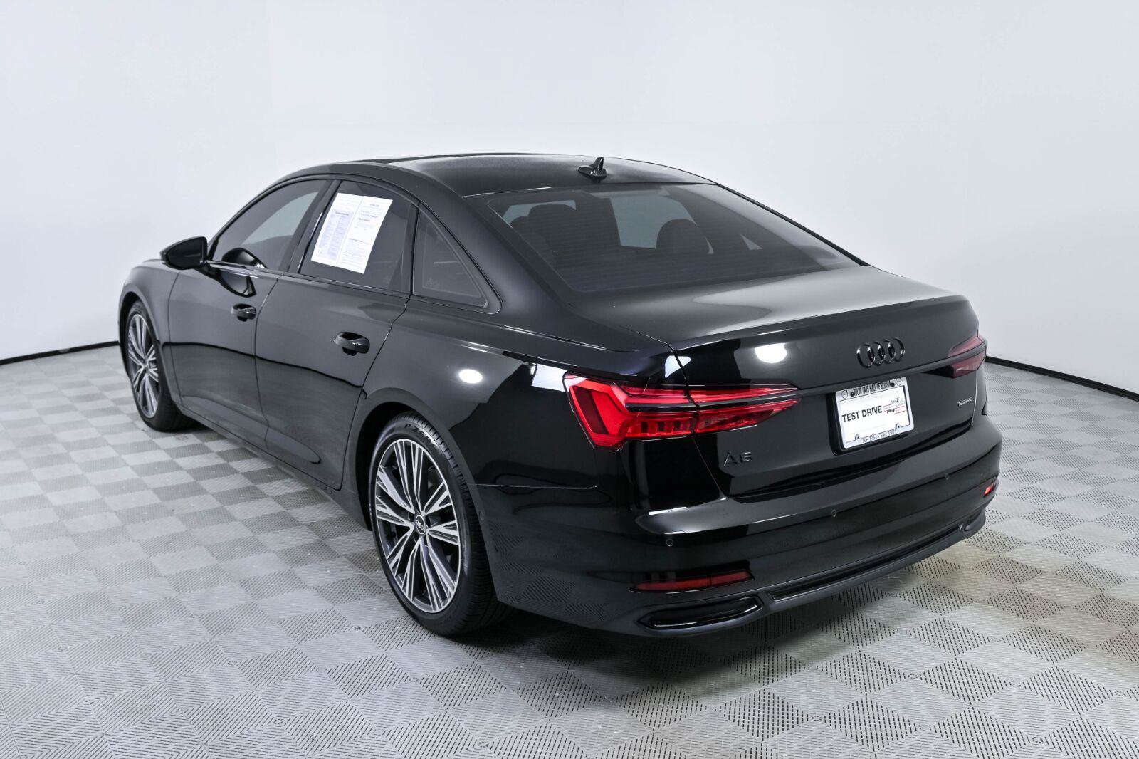 Used 2021 Audi A6 Premium Plus w/ Premium Plus Package AWD/4WD image 3