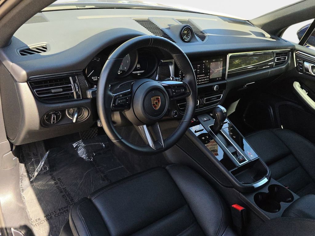 Used 2023 Porsche Macan S AWD/4WD image 19