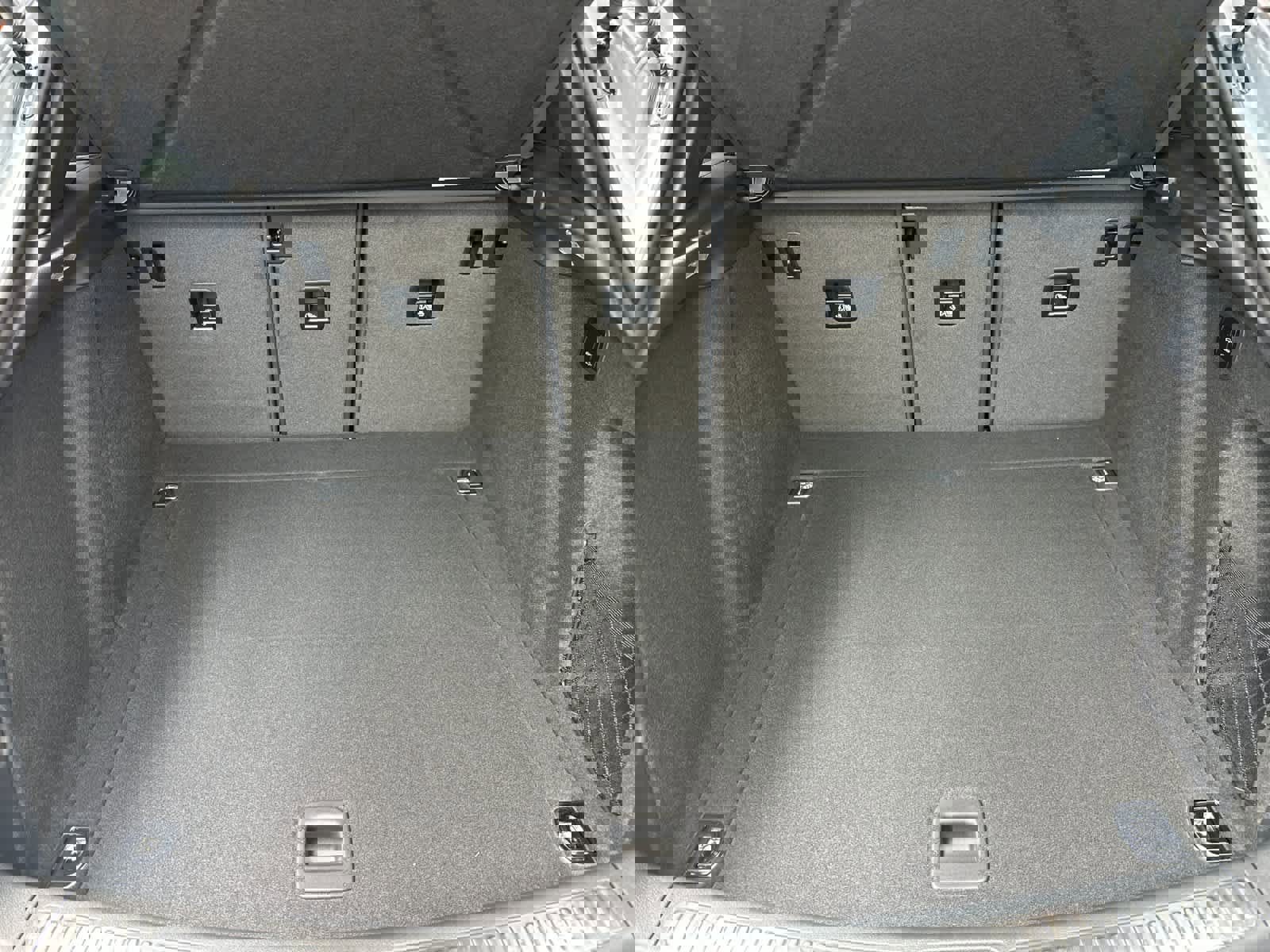 New 2026 Porsche Macan GTS image 16