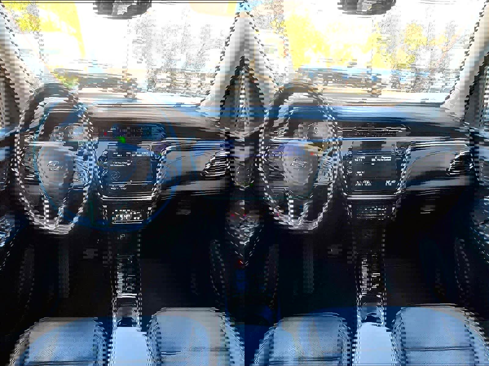 Certified 2023 Chevrolet Bolt EUV LT w/ Convenience Package image 21