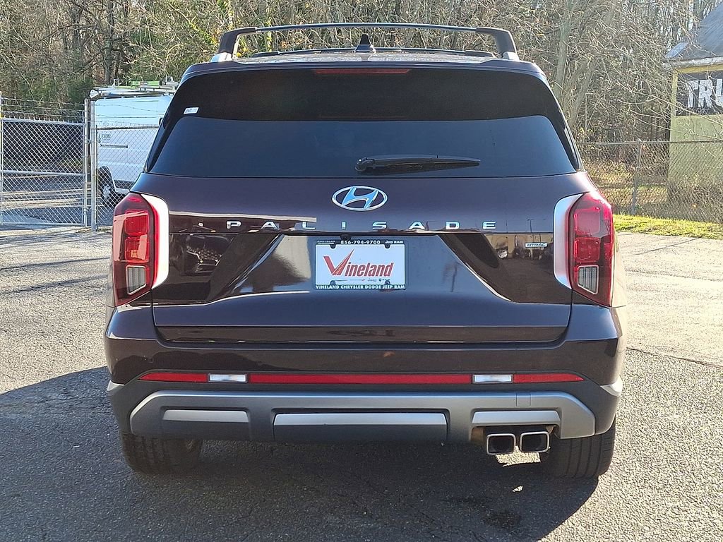 Used 2023 Hyundai Palisade Limited image 5