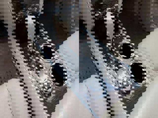 Used 2015 Nissan Pathfinder Platinum w/ Family Entertainment Package image 37