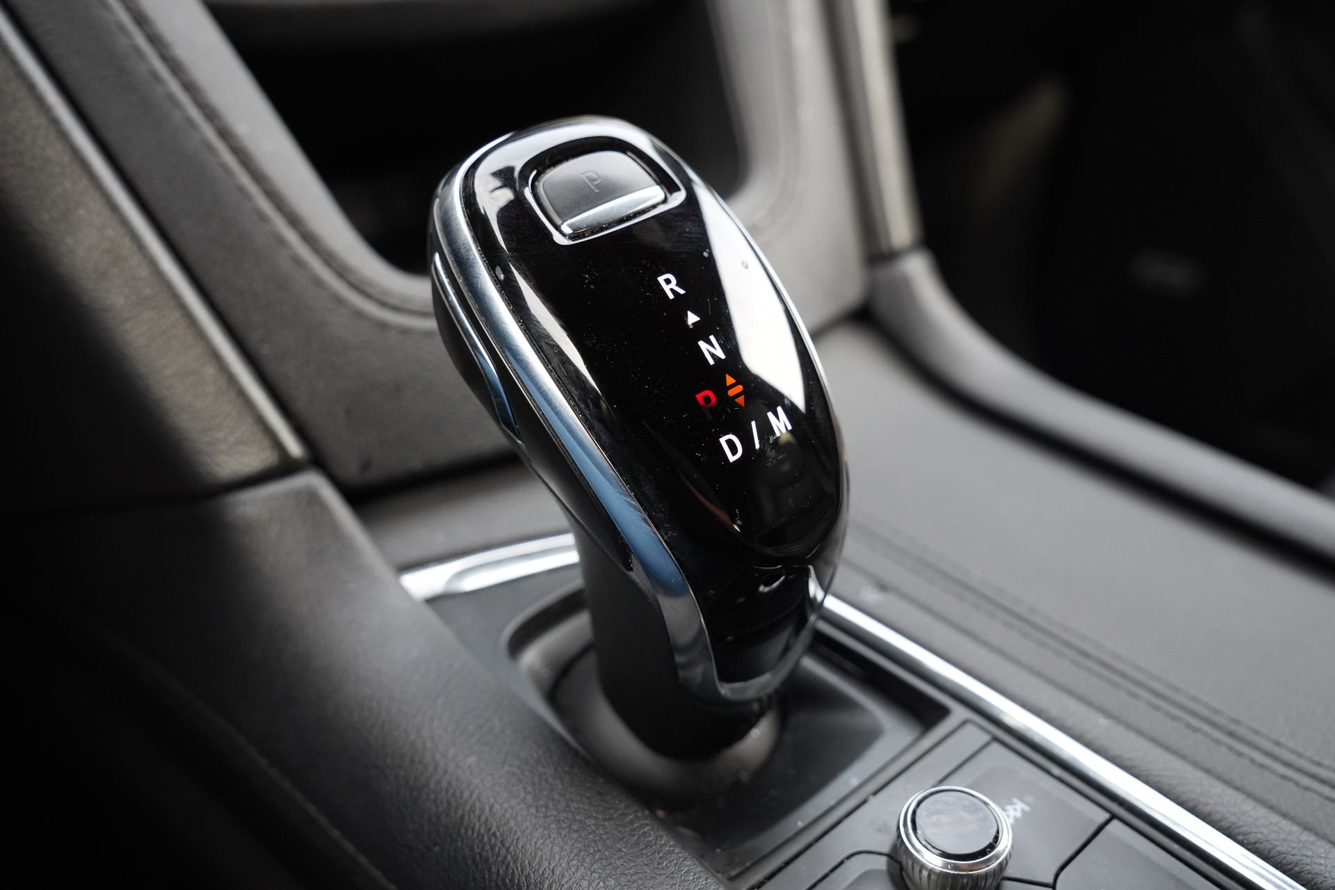 Used 2023 Cadillac XT6 Premium Luxury image 14