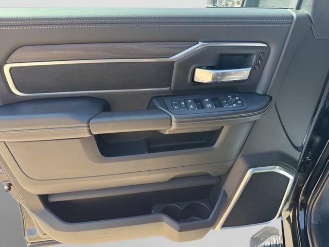 New 2026 RAM 2500 Laramie w/ Night Edition AWD/4WD image 10