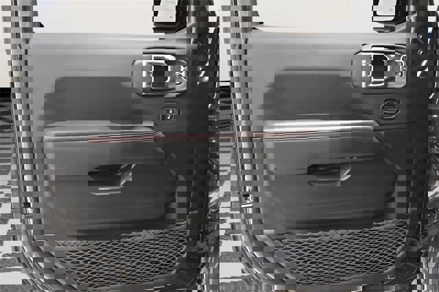 Used 2024 Jeep Wrangler Unlimited Rubicon w/ Technology Group image 22