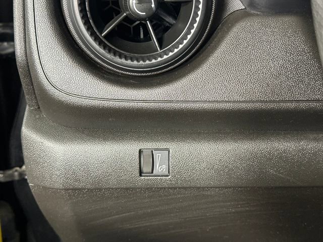 Used 2023 Chevrolet Colorado W/T image 19