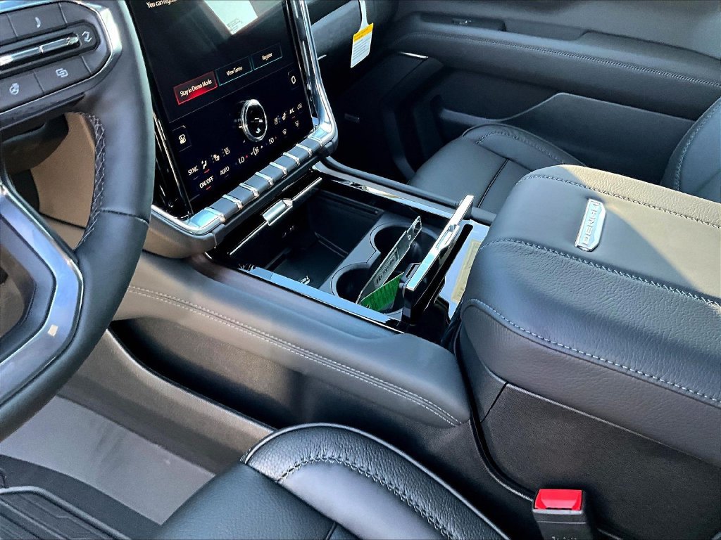New 2027 GMC Yukon XL Denali w/ Denali Reserve Package AWD/4WD image 26