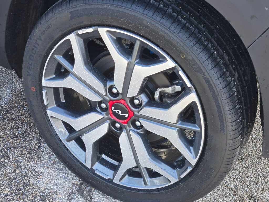 Used 2023 Kia Seltos SX image 15