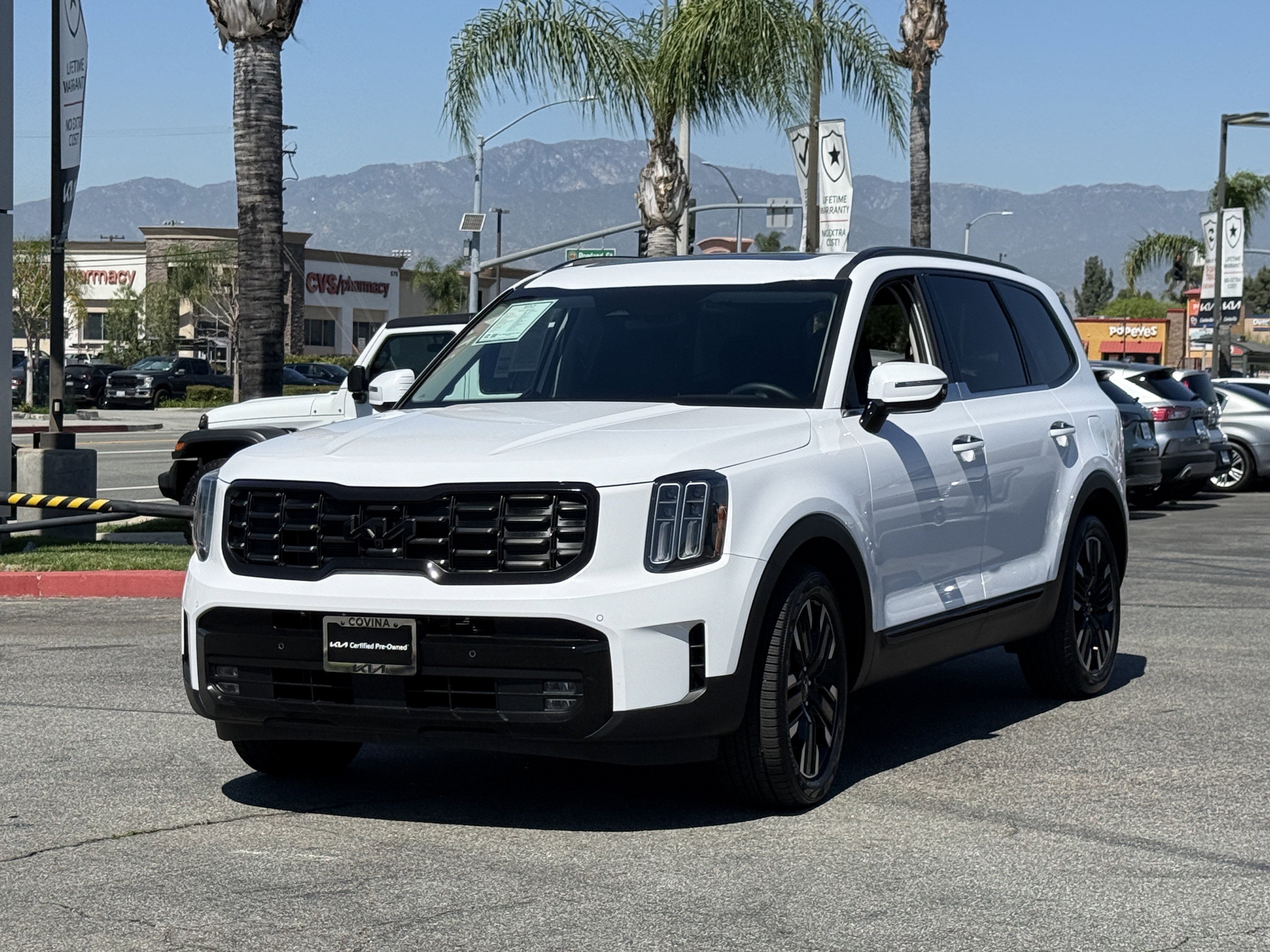 Certified 2024 Kia Telluride SX image 4