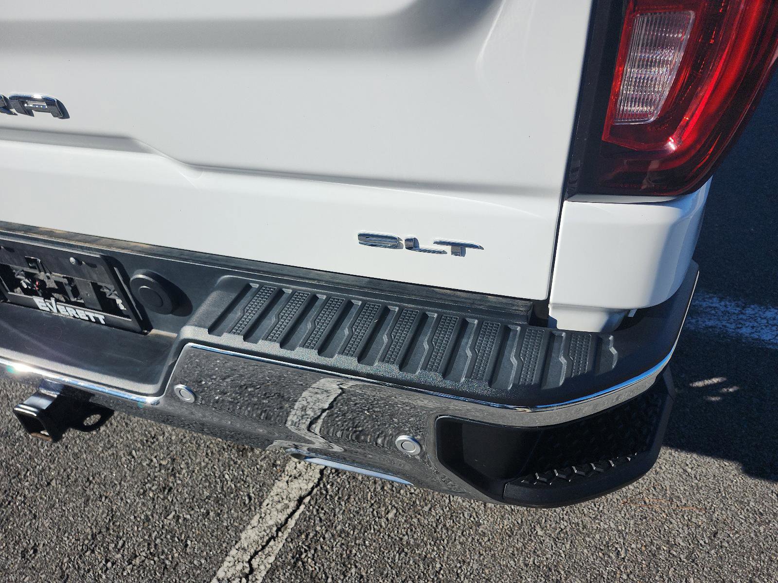 Used 2024 GMC Sierra 1500 SLT w/ SLT Premium Plus Package image 4