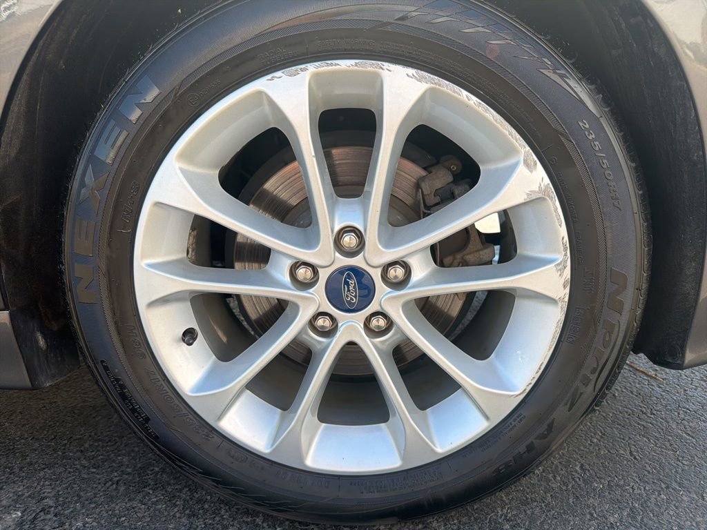 Used 2019 Ford Fusion SE FWD image 49