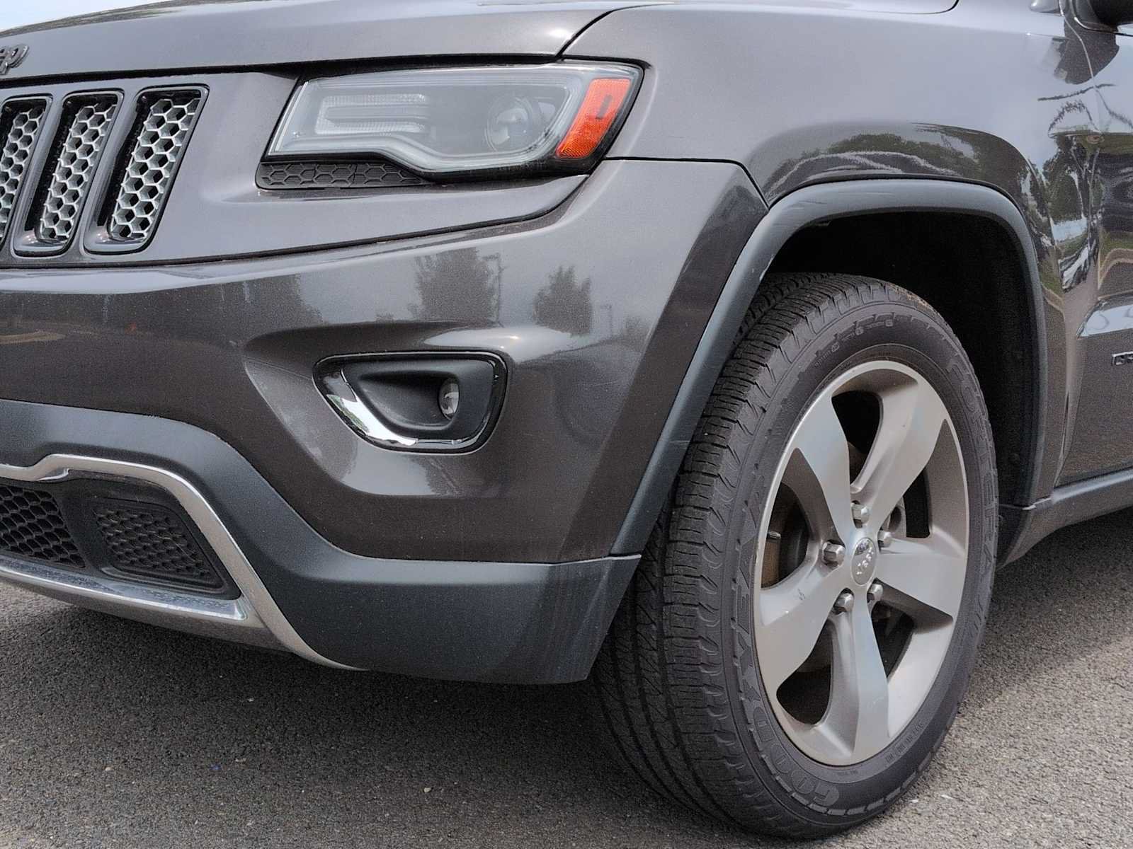 Used 2015 Jeep Grand Cherokee Limited AWD/4WD image 11