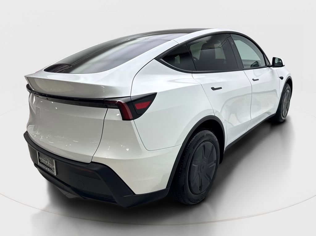 Used 2026 Tesla Model Y 2WD image 6