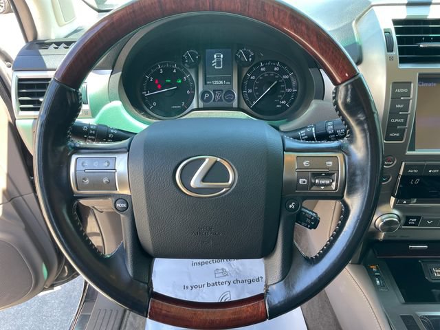 Used 2016 Lexus GX 460 w/ Premium Package AWD/4WD image 25