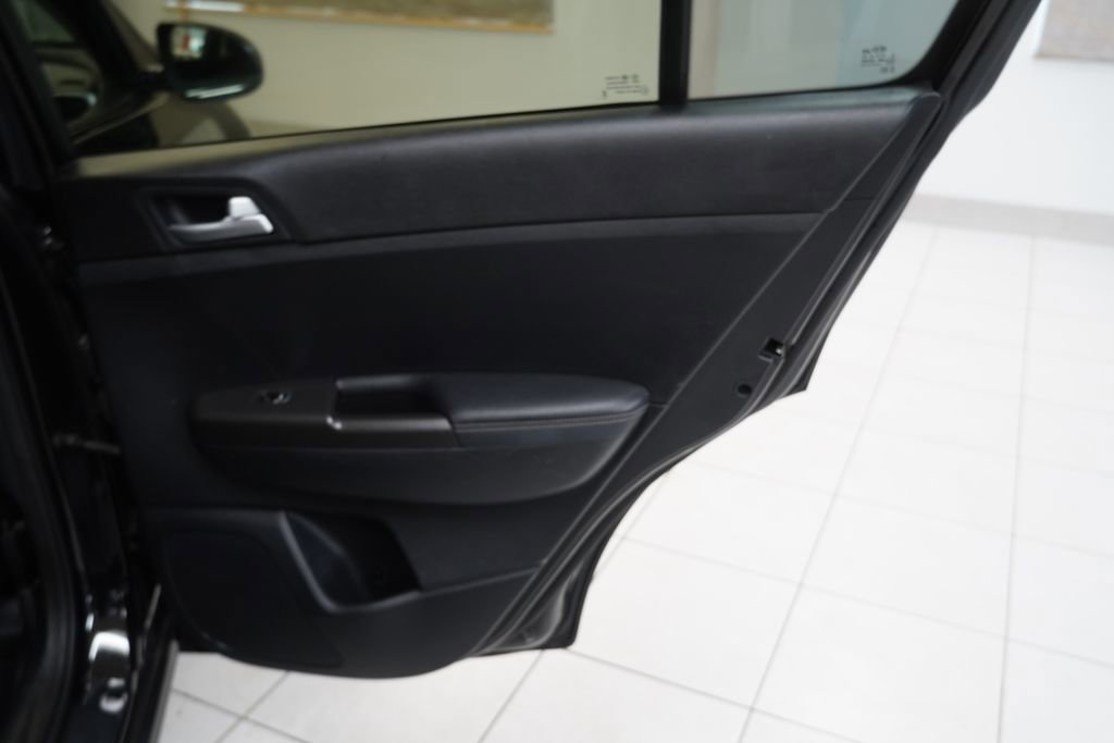 Used 2018 Kia Sportage LX FWD image 23