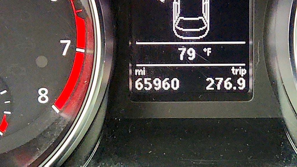 Used 2018 Volkswagen Passat 3.6 FWD image 15