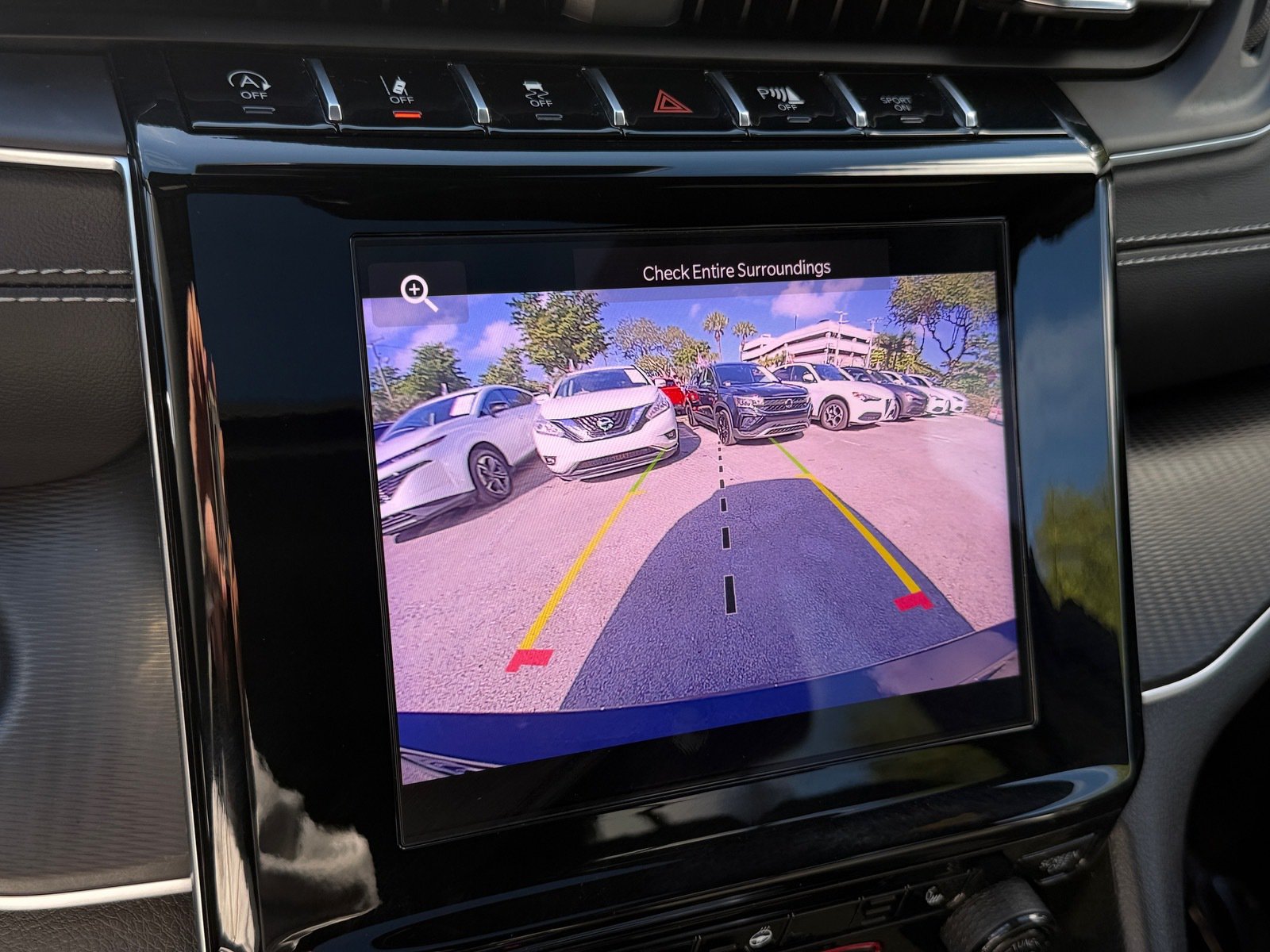 Used 2023 Jeep Grand Cherokee L Laredo RWD image 28