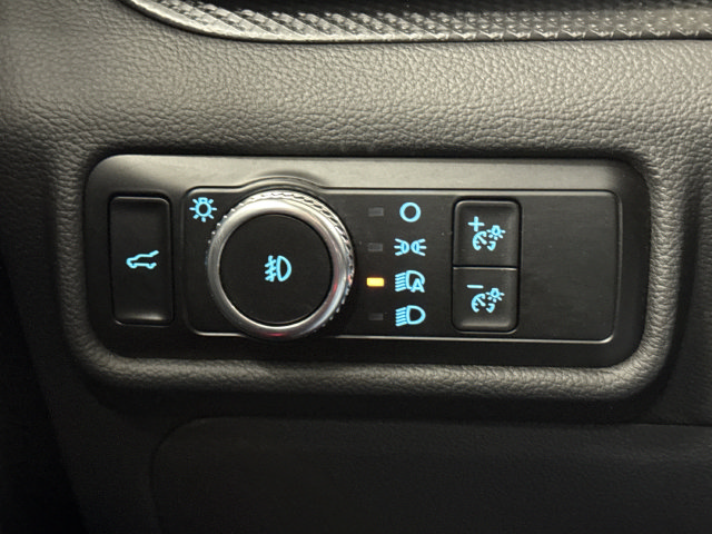 Used 2023 Ford Explorer ST-Line AWD/4WD image 25