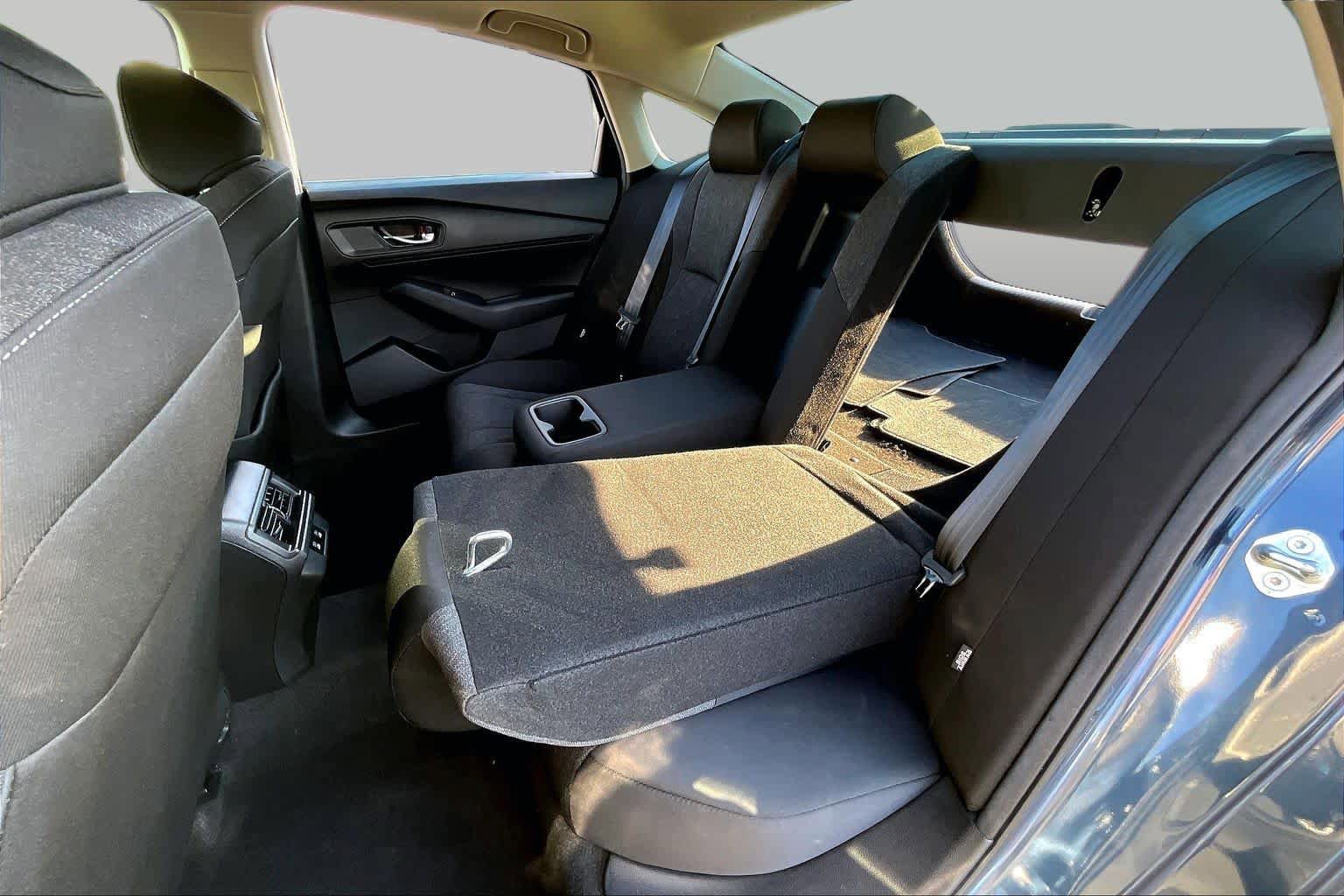 Used 2025 Honda Accord SE image 19
