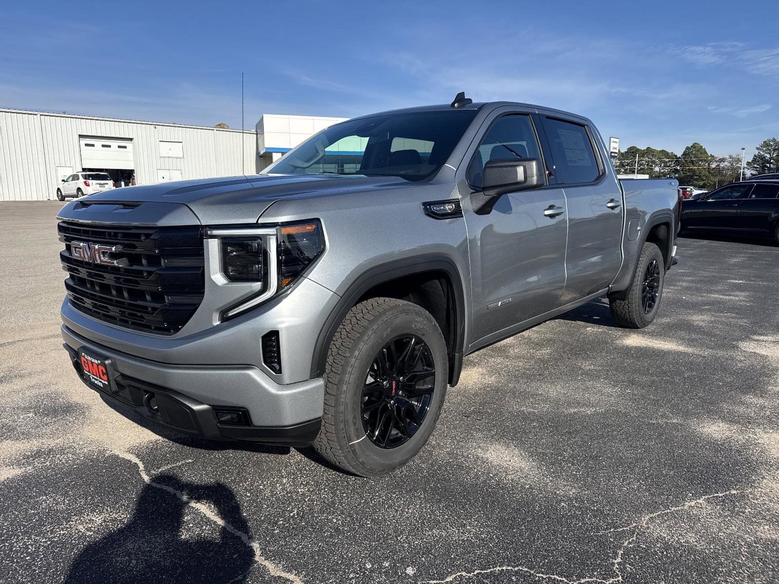 New 2026 GMC Sierra 1500 Elevation image 1