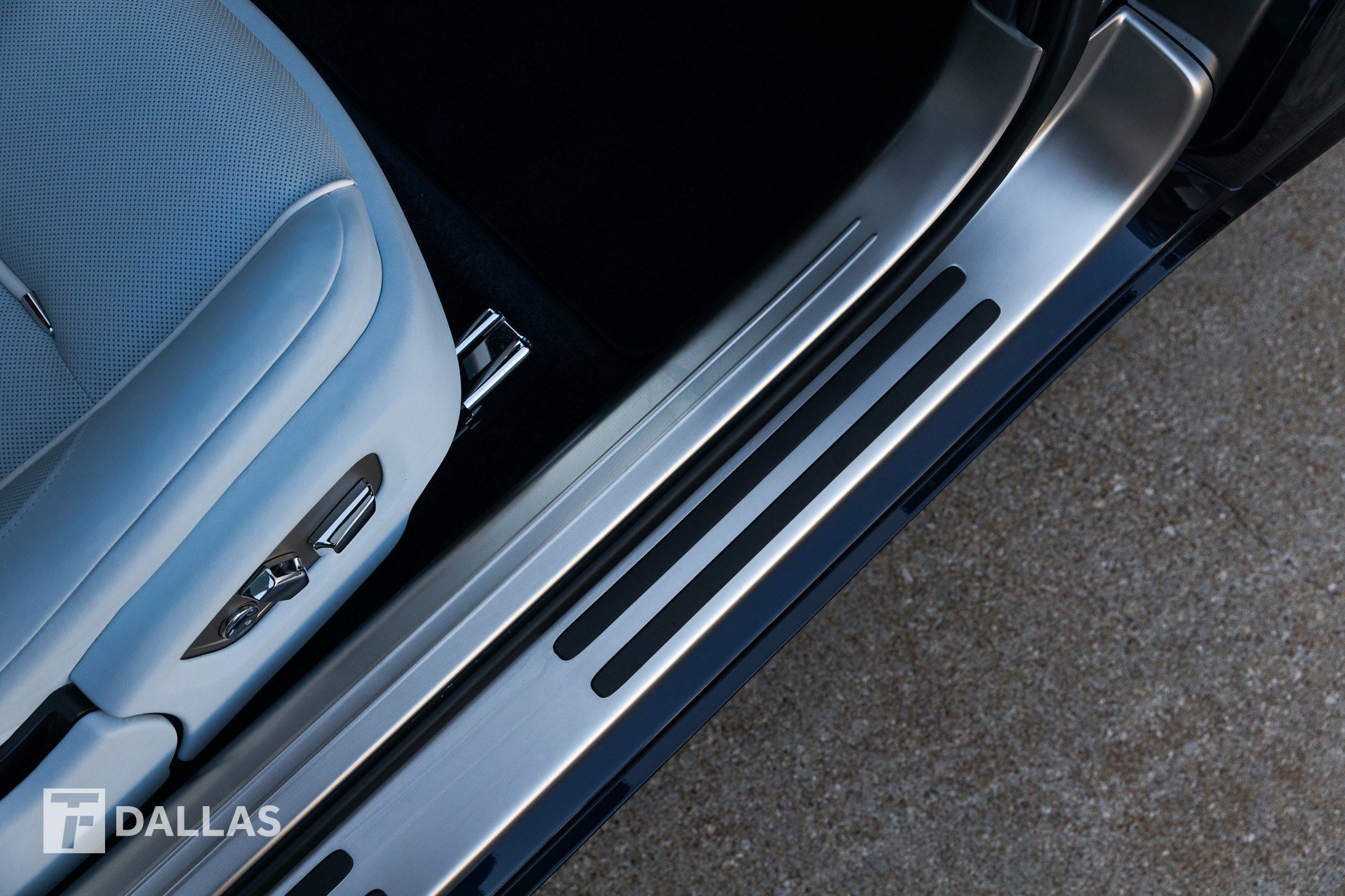 Used 2020 Rolls-Royce Wraith image 34