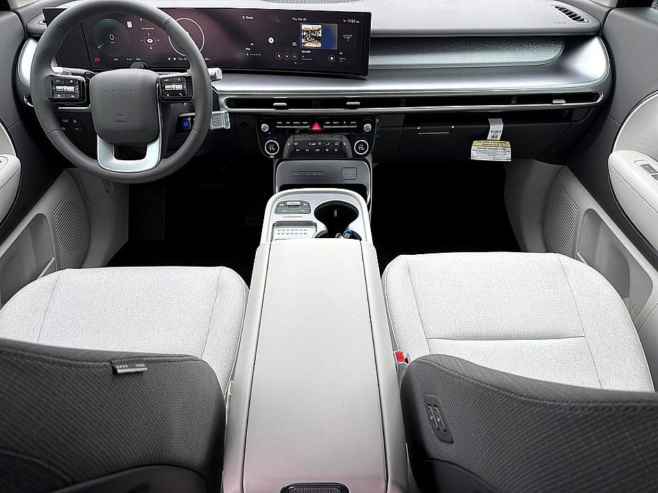 New 2026 Hyundai Ioniq 9 SE image 6