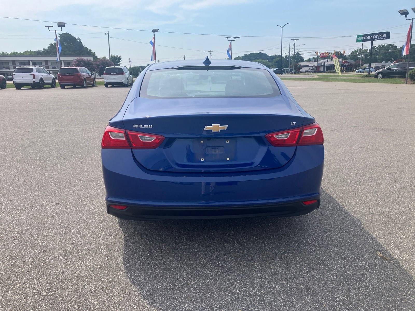 Used 2023 Chevrolet Malibu LT FWD image 4