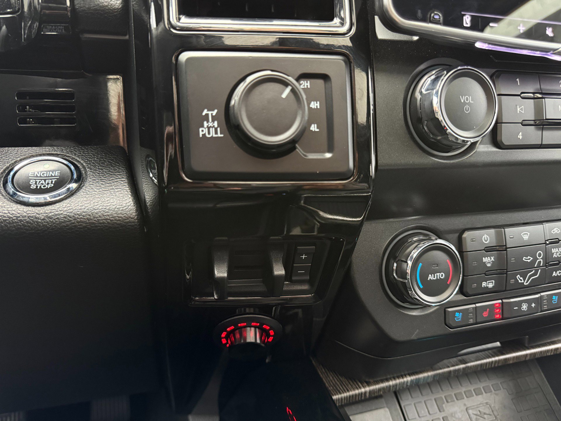 Used 2021 Ford F250 Lariat image 69