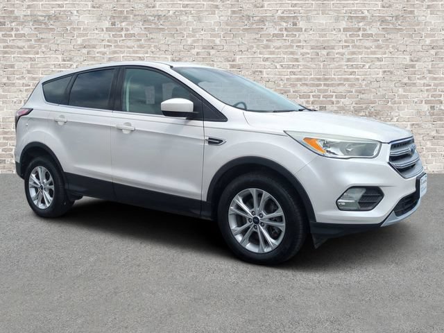 Used 2017 Ford Escape SE