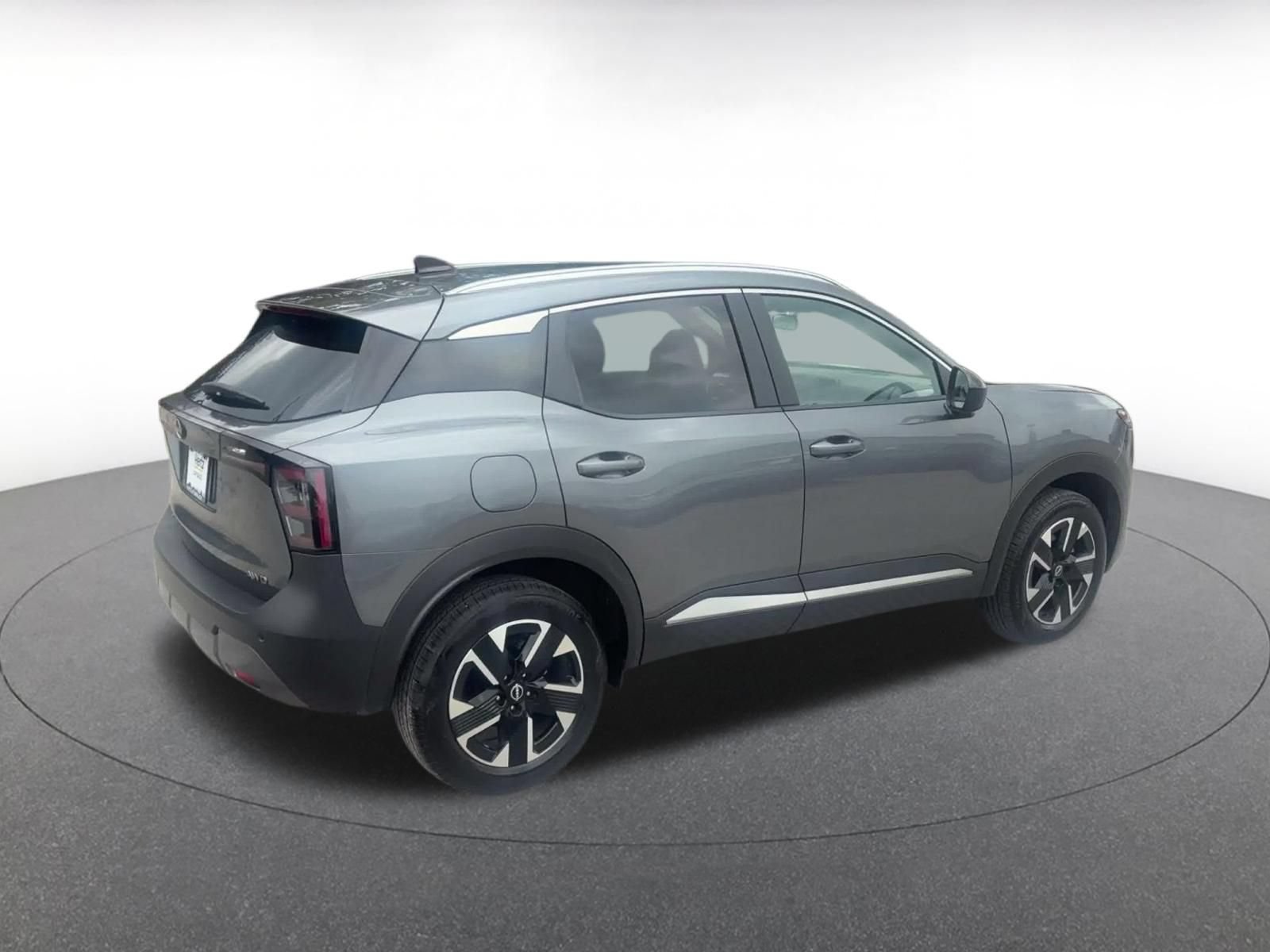 Used 2026 Nissan Kicks SV w/ Cold Weather Package AWD/4WD image 12