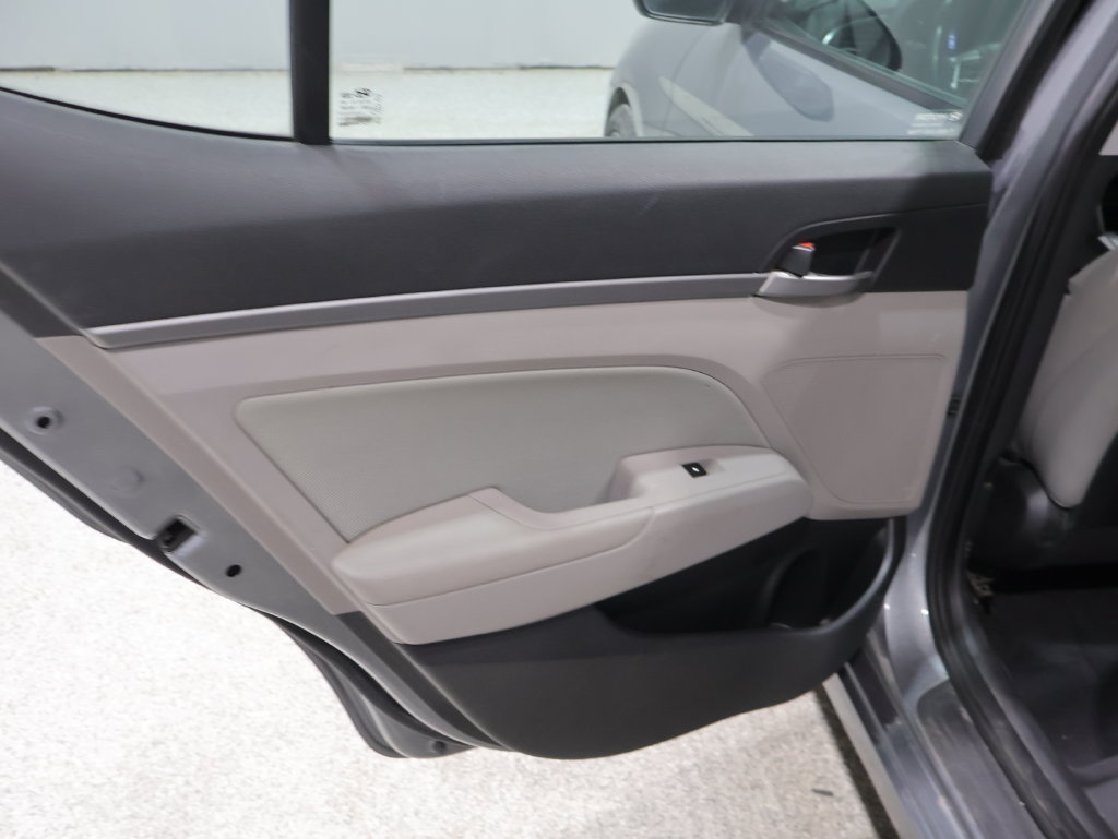 Used 2018 Hyundai Elantra SEL w/ Cargo Package FWD image 17