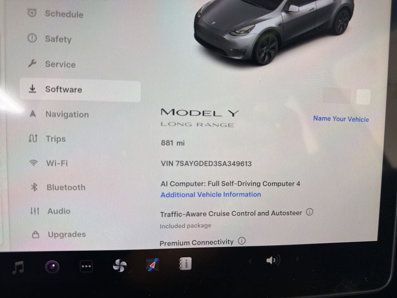 Used 2025 Tesla Model Y Long Range RWD image 12