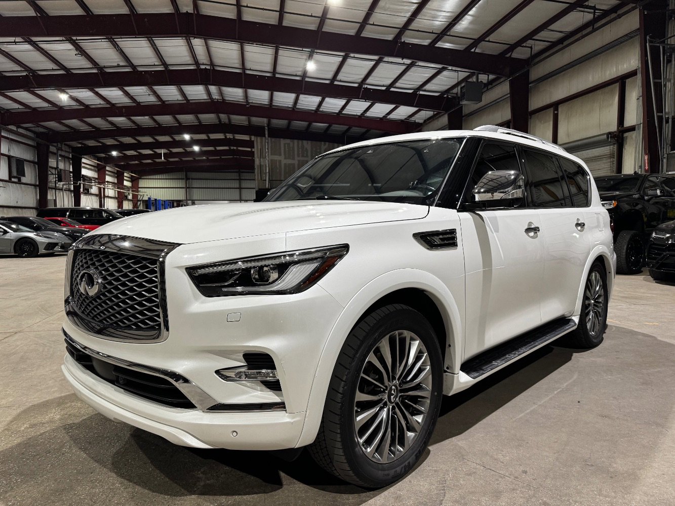 Used 2021 INFINITI QX80 Sensory w/ All-Season Package image 1