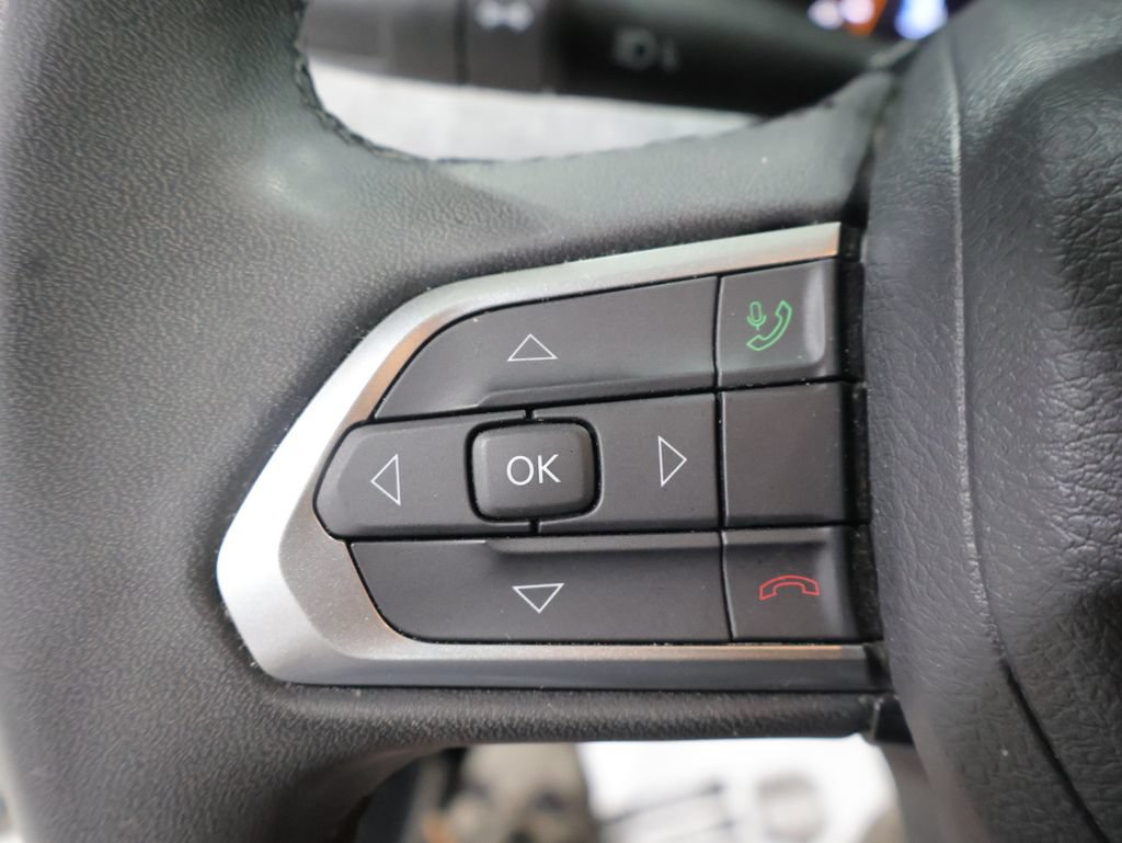 Certified 2024 Jeep Compass Latitude AWD/4WD image 19