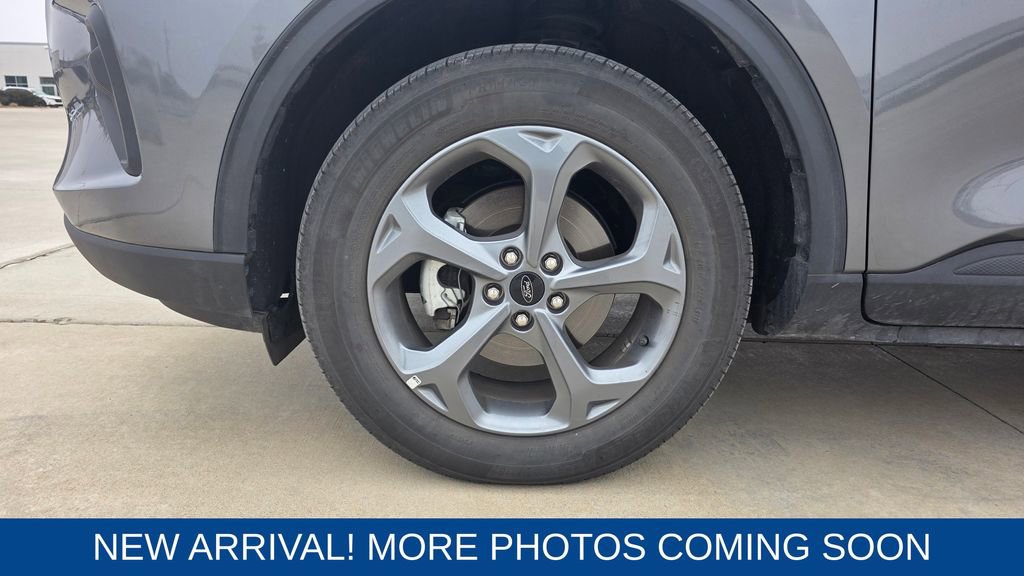 Used 2025 Ford Escape ST-Line image 10