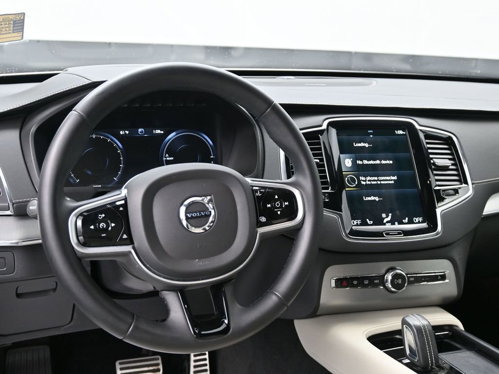 Used 2022 Volvo XC90 T8 R-Design image 10