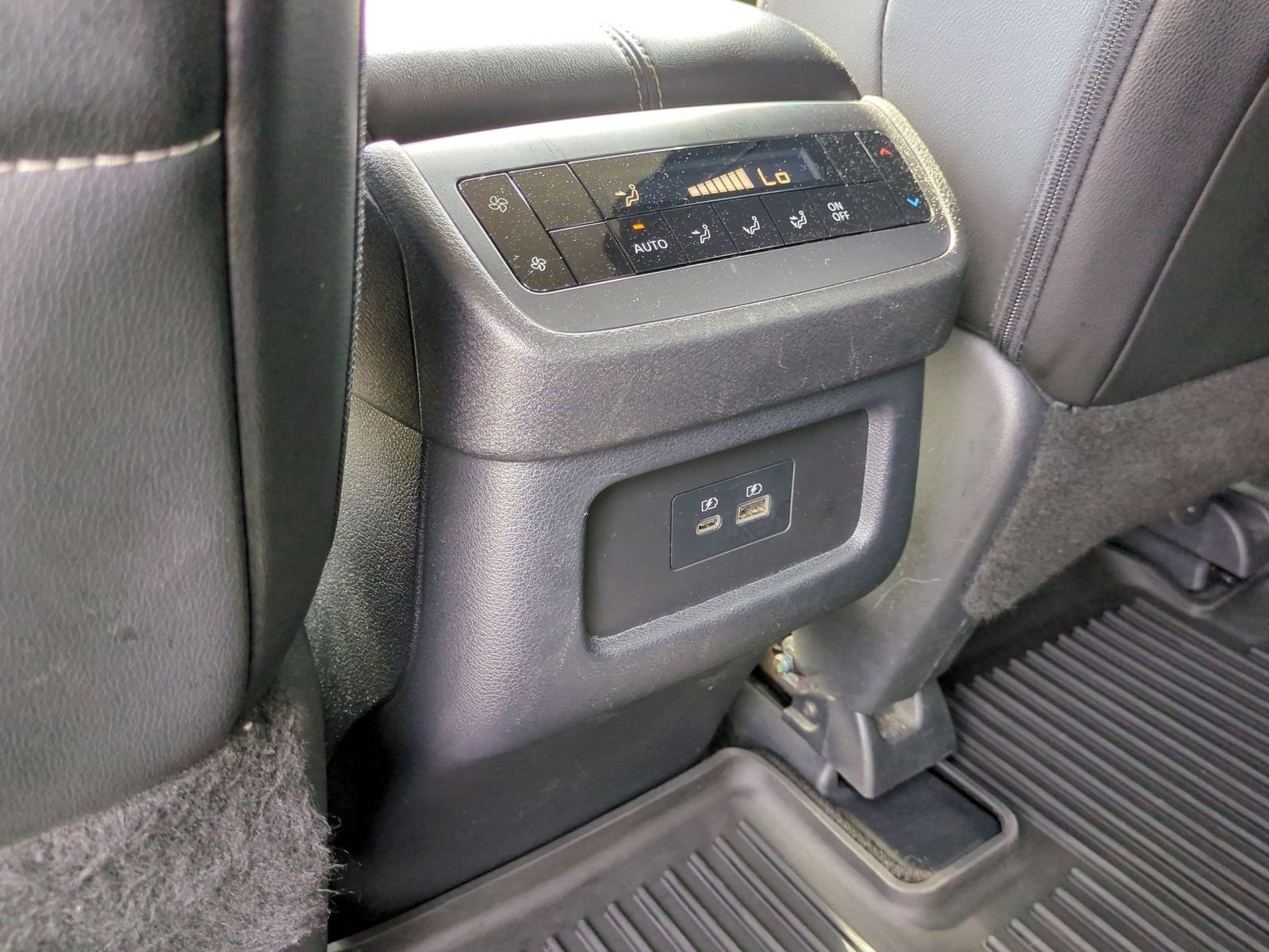 Used 2024 Nissan Pathfinder SL image 20