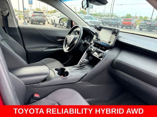 Used 2022 Toyota Venza LE AWD/4WD image 13